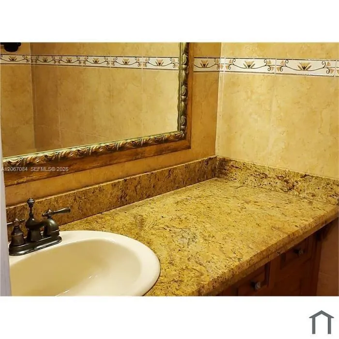 2061 NW 47th Ter #209 Lauderhill, FL 33313