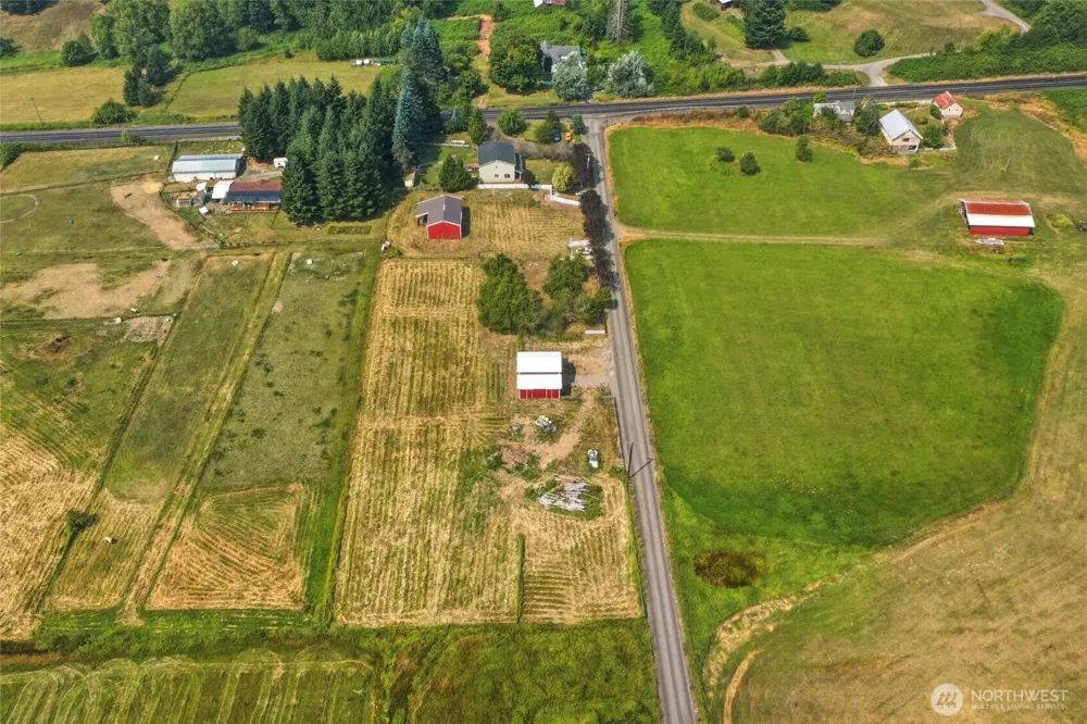 4104 State Route 508 Cinebar, WA 98533