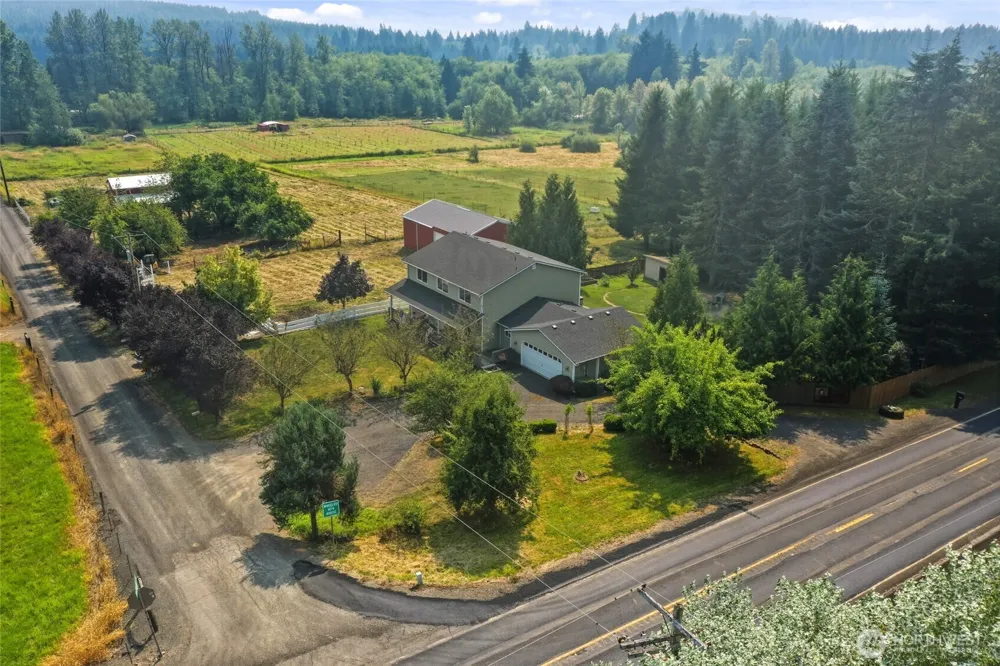 4104 State Route 508 Cinebar, WA 98533