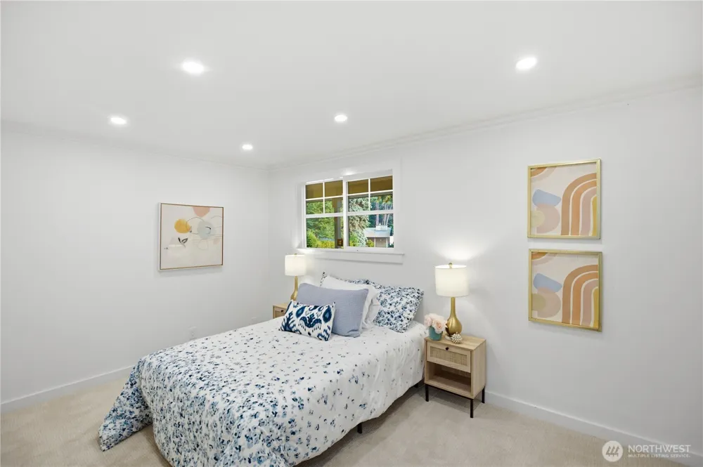 13750 SE 23rd Lane Bellevue, WA 98005