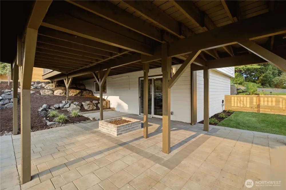13750 SE 23rd Lane Bellevue, WA 98005