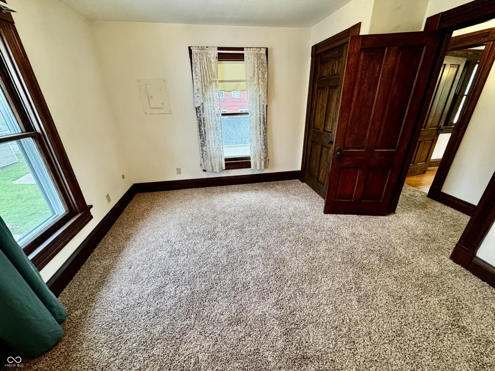 615 W Pike Crawfordsville, IN 47933
