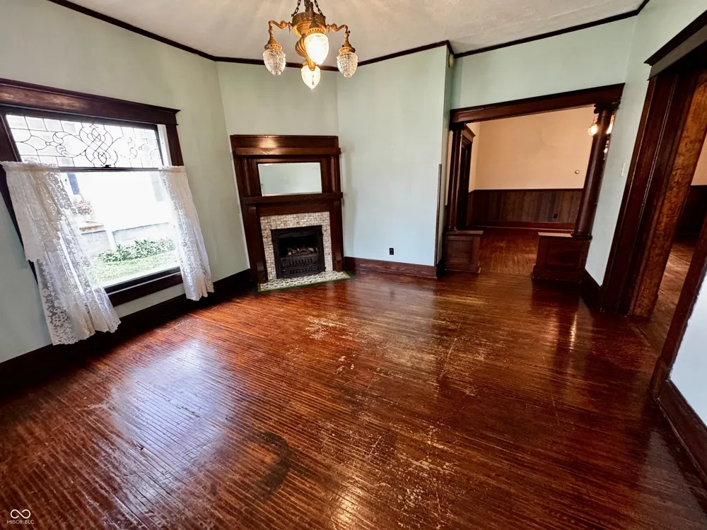 615 W Pike Crawfordsville, IN 47933