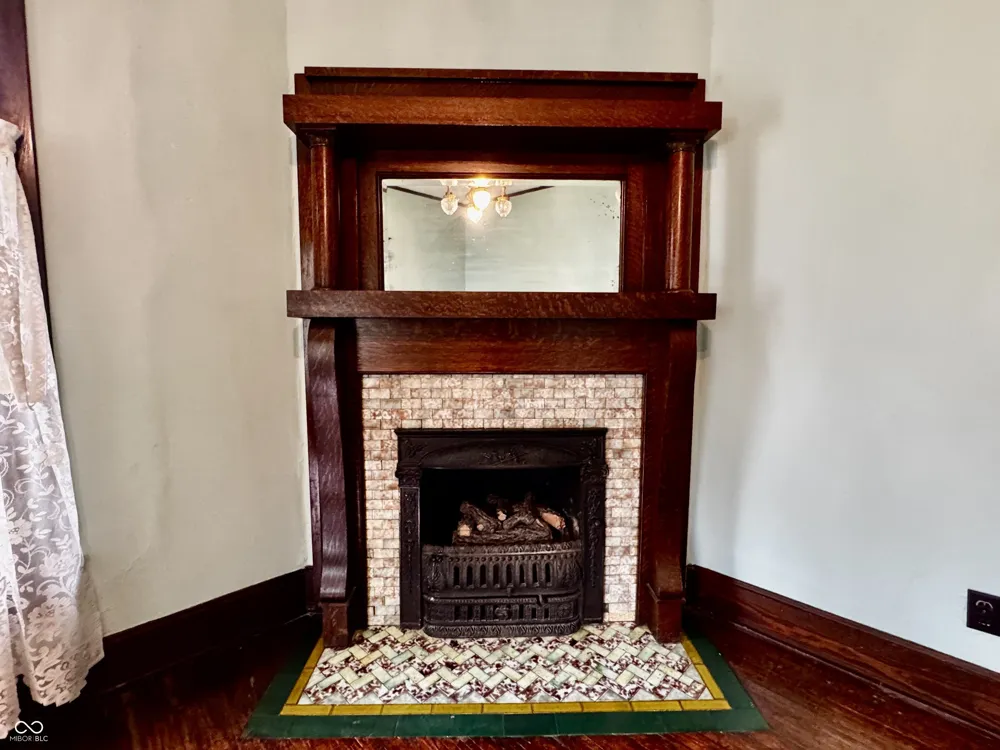 615 W Pike Crawfordsville, IN 47933