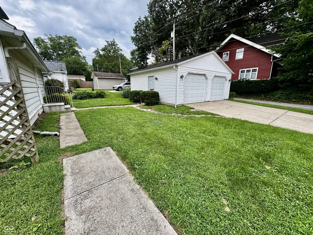 615 W Pike Crawfordsville, IN 47933