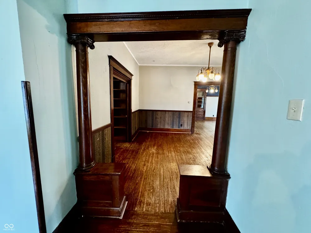 615 W Pike Crawfordsville, IN 47933