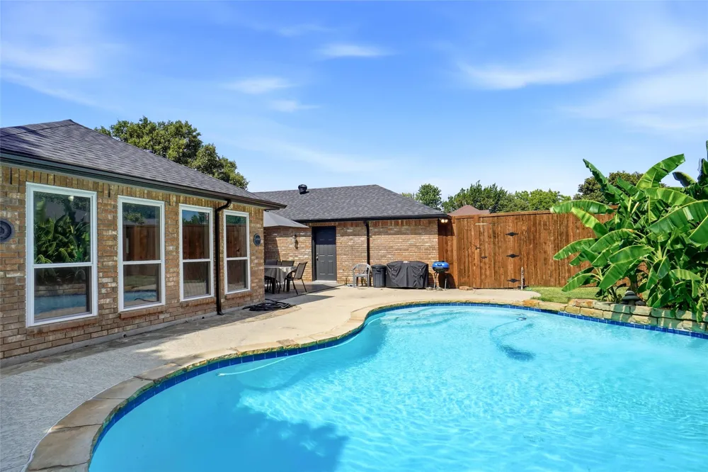 2146 Westwood Terrace Grapevine, TX 76051