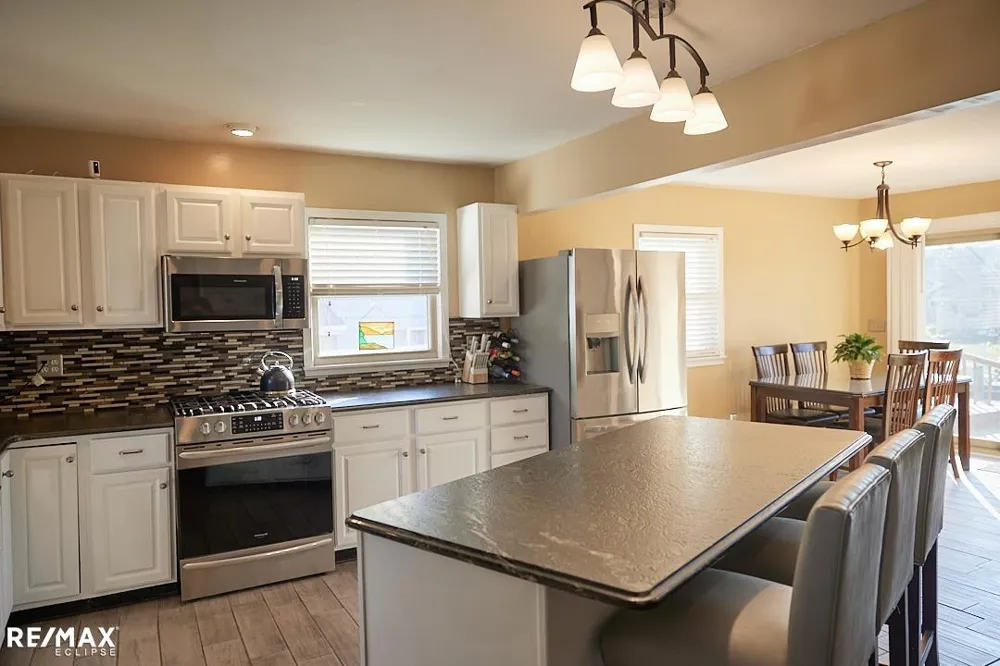 46855 Roselane Dr Chesterfield Township, MI 48047