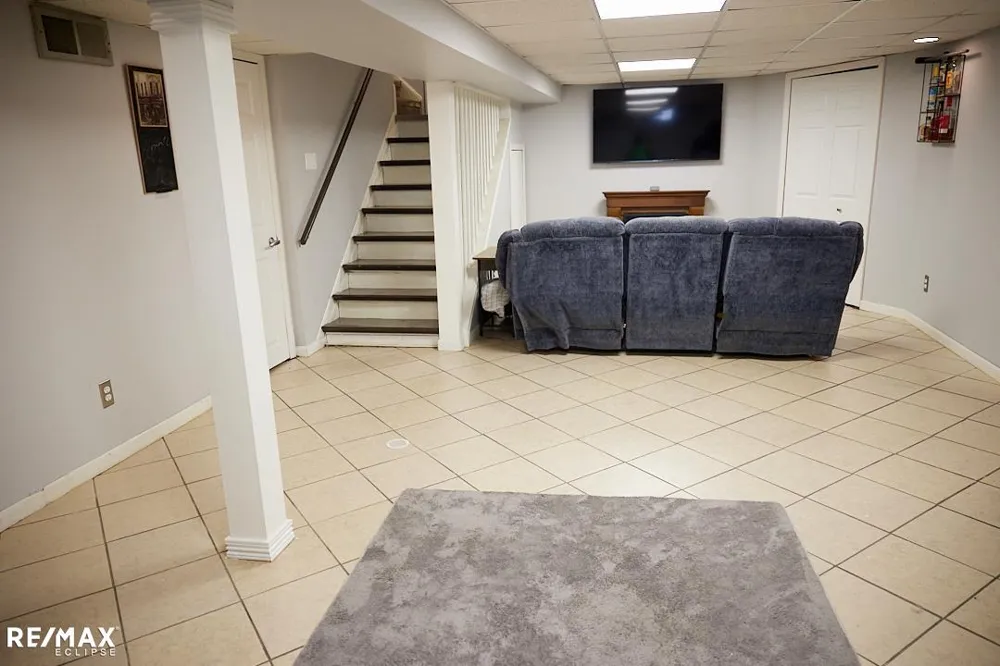 46855 Roselane Dr Chesterfield Township, MI 48047