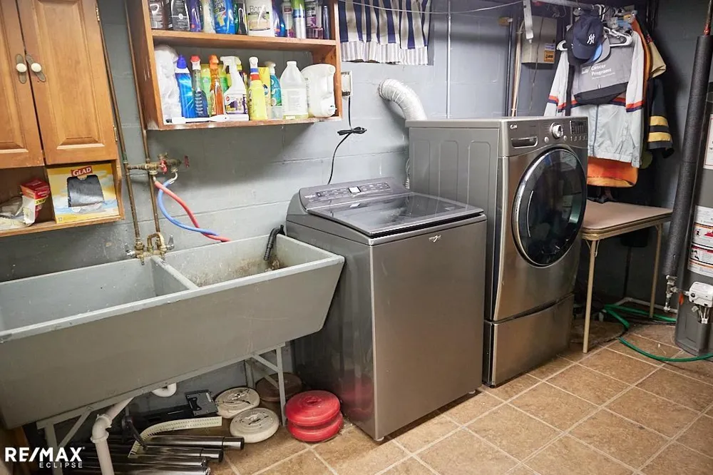 46855 Roselane Dr Chesterfield Township, MI 48047