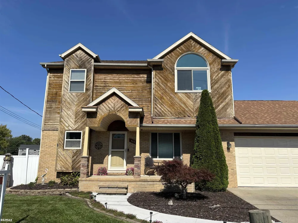 46855 Roselane Dr Chesterfield Township, MI 48047