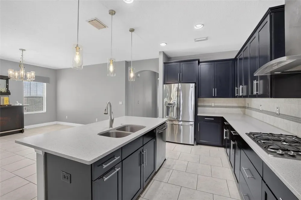 7029 OLD BENTON DRIVE Apollo Beach, FL 33572