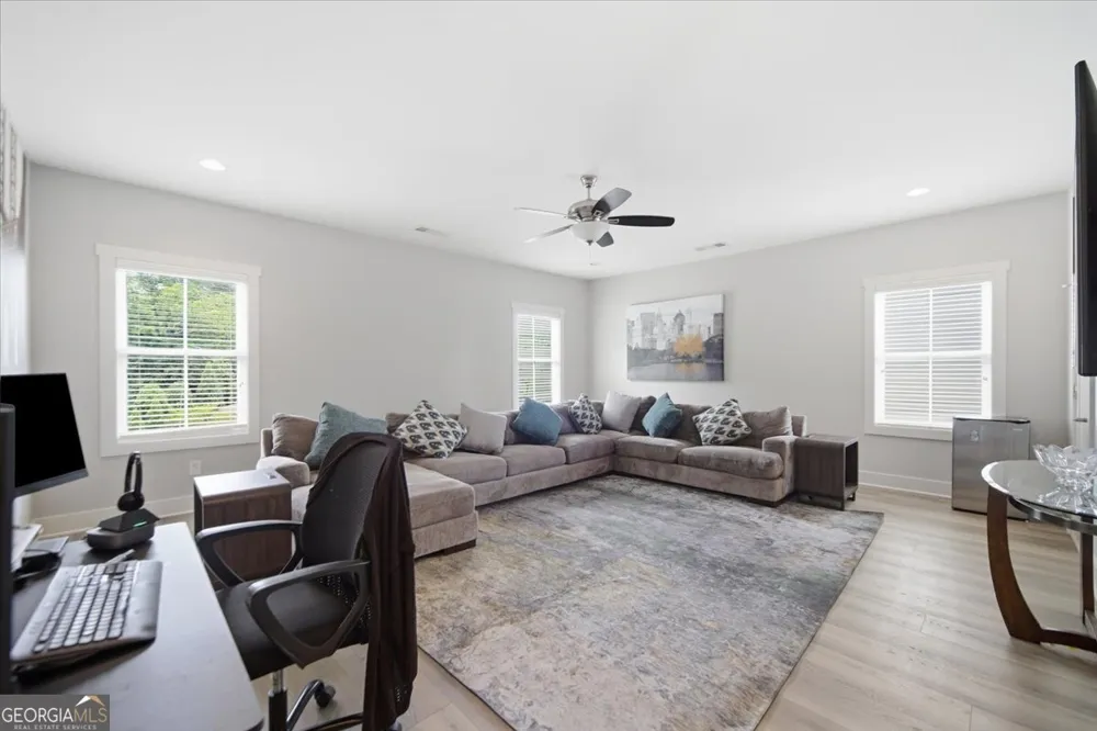 262 Dawson DR Woodstock, GA 30188