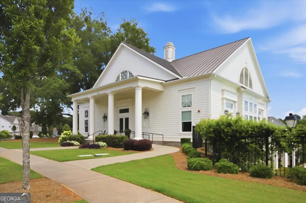 262 Dawson DR Woodstock, GA 30188