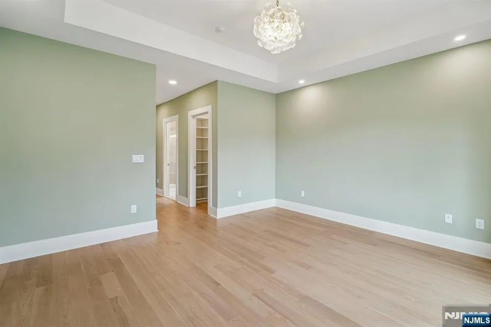 50 Roberts Road Englewood Cliffs, NJ 07632
