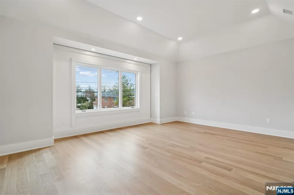 50 Roberts Road Englewood Cliffs, NJ 07632