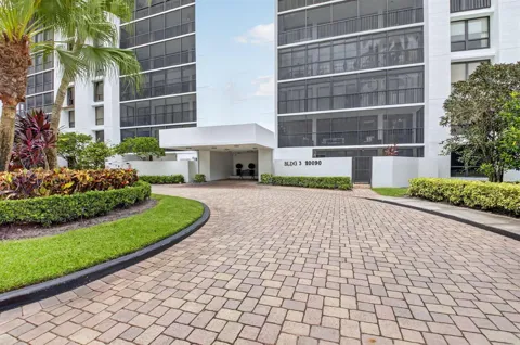 20090 Boca West Drive Apt #361
