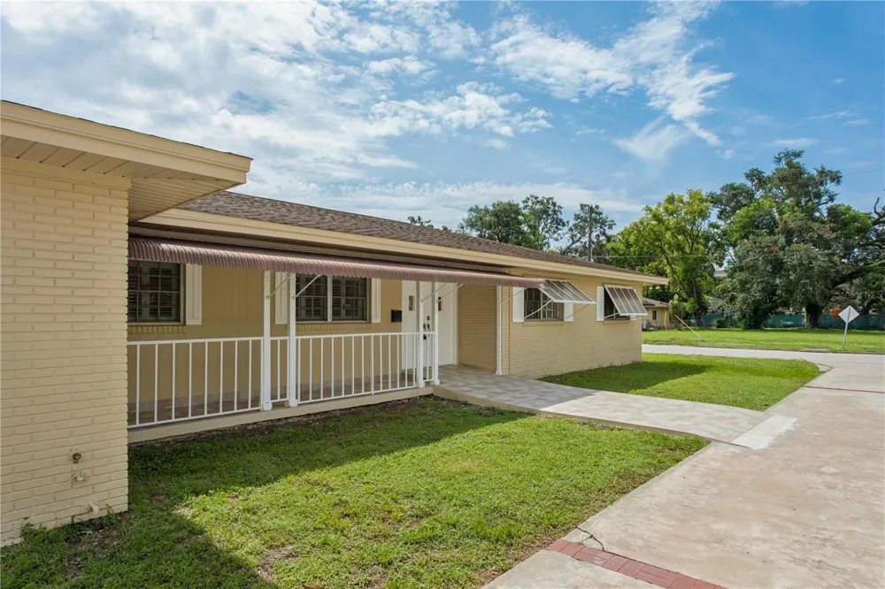 4701 HABANA AVENUE Tampa, FL 33614