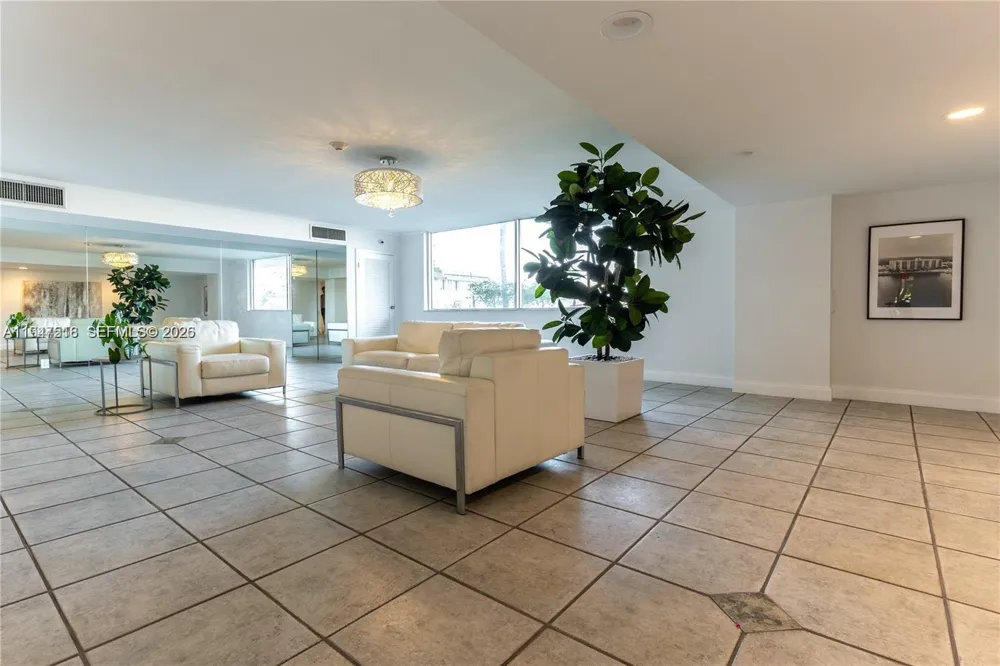 2821 Miami Beach Blvd #4M North Miami Beach, FL 33160