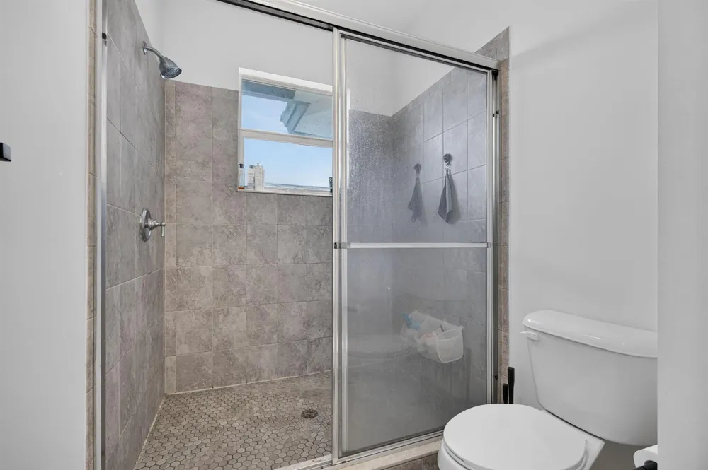 6994 Pines Circle Coconut Creek, FL 33073
