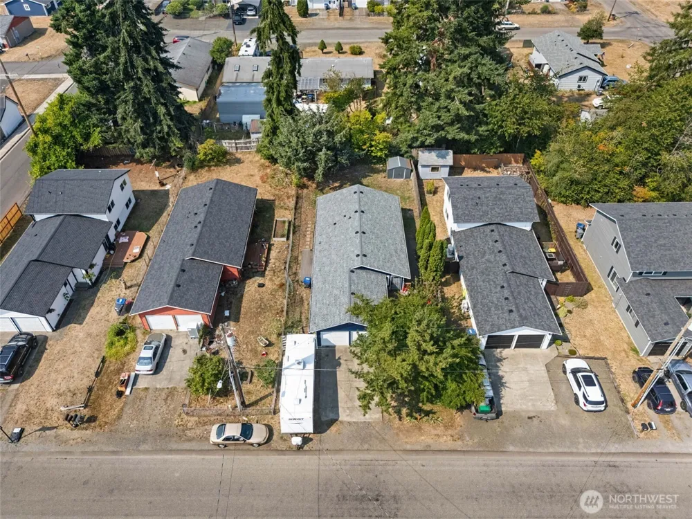 1710 W Young Street Elma, WA 98541