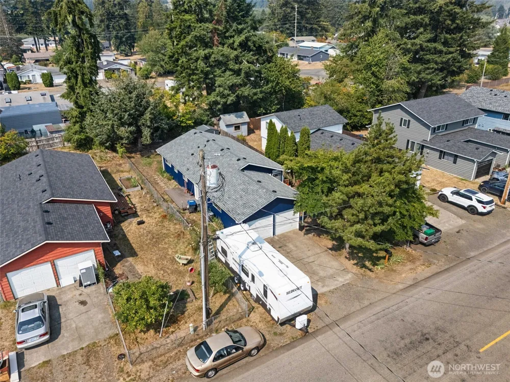 1710 W Young Street Elma, WA 98541