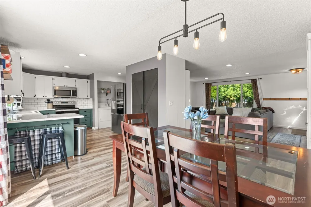 1710 W Young Street Elma, WA 98541