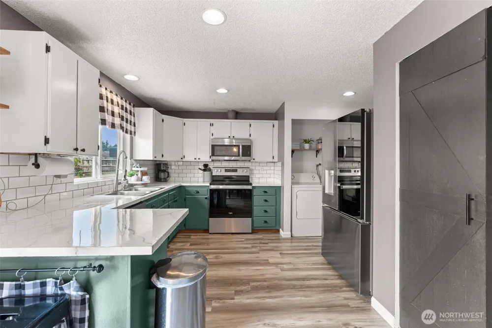 1710 W Young Street Elma, WA 98541