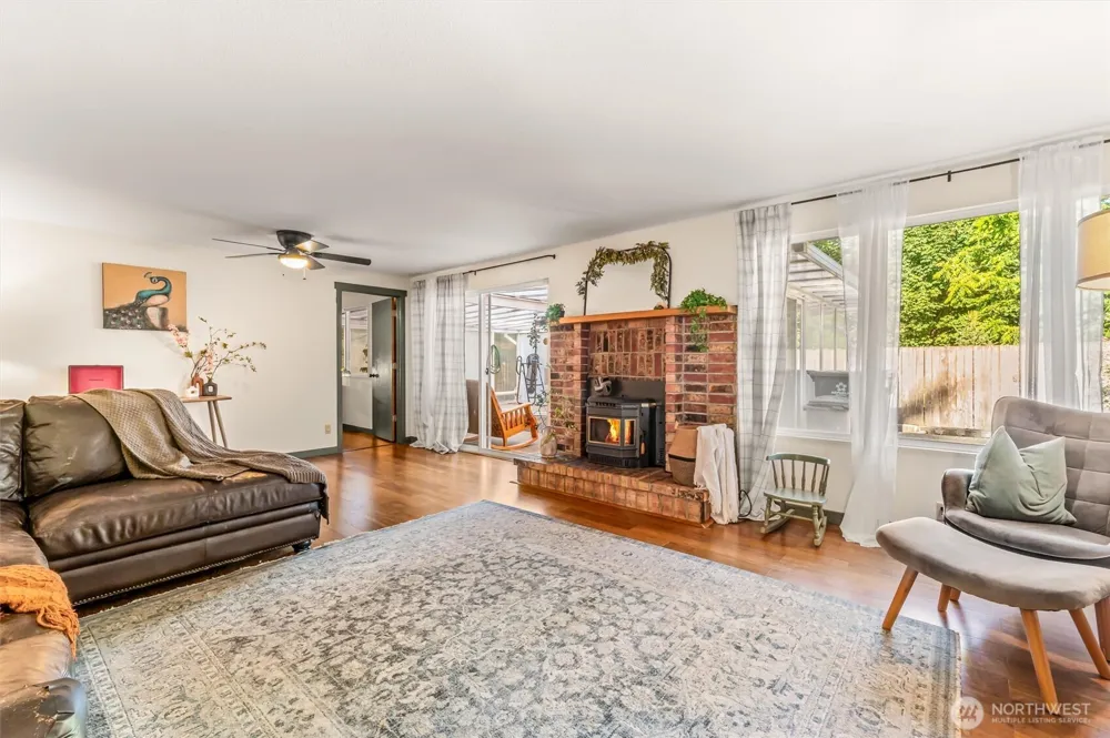 28802 Fern Bluff Road Monroe, WA 98272