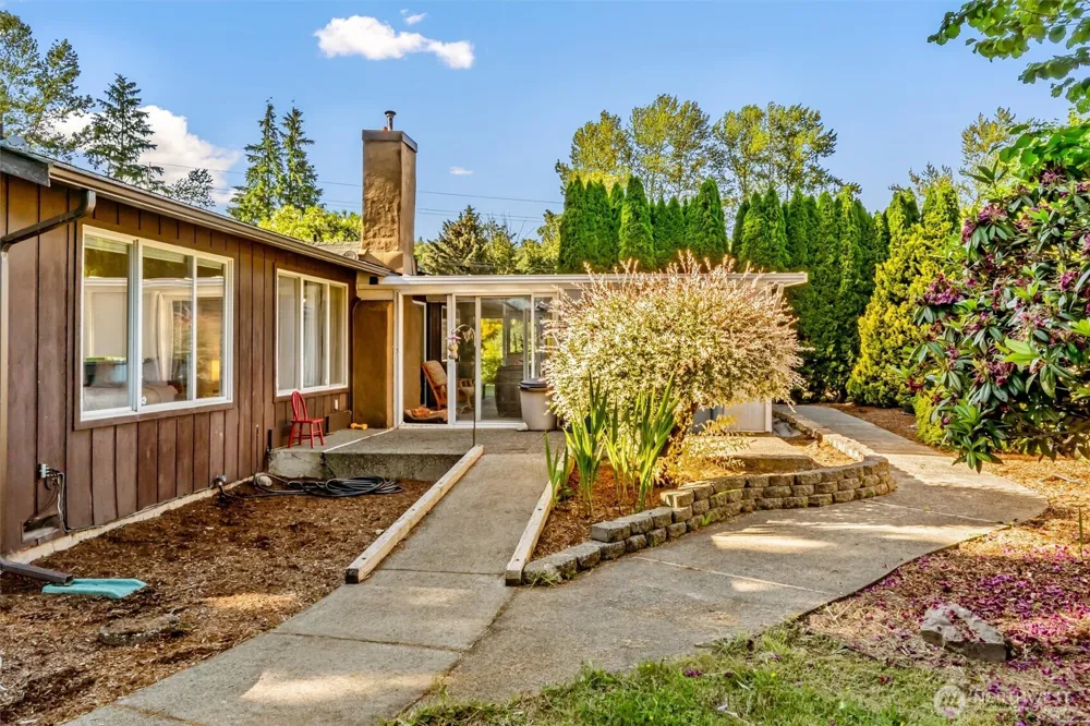 28802 Fern Bluff Road Monroe, WA 98272
