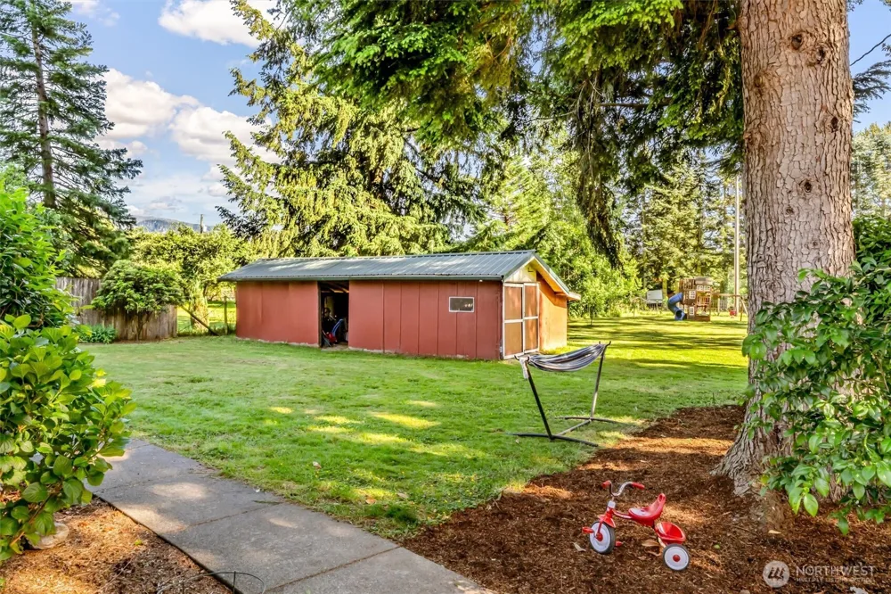 28802 Fern Bluff Road Monroe, WA 98272