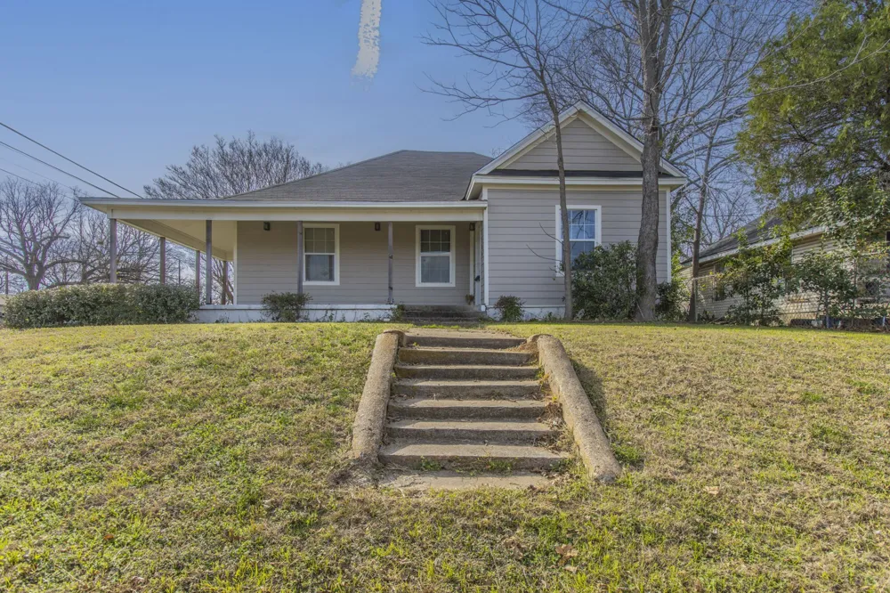1200 4th Street Waco, TX 76707