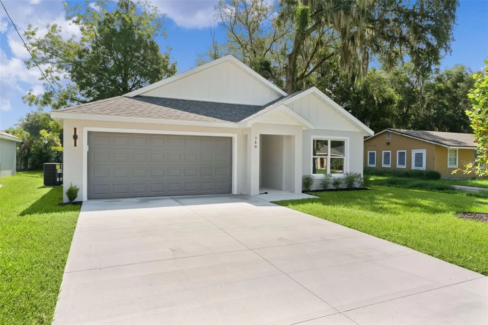 740 POWELL STREET Wildwood, FL 34785