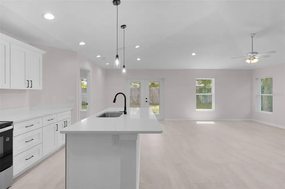 740 POWELL STREET Wildwood, FL 34785