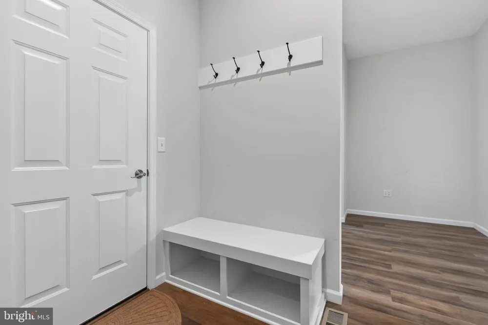 766 AURORA DRIVE Mechanicsburg, PA 17055