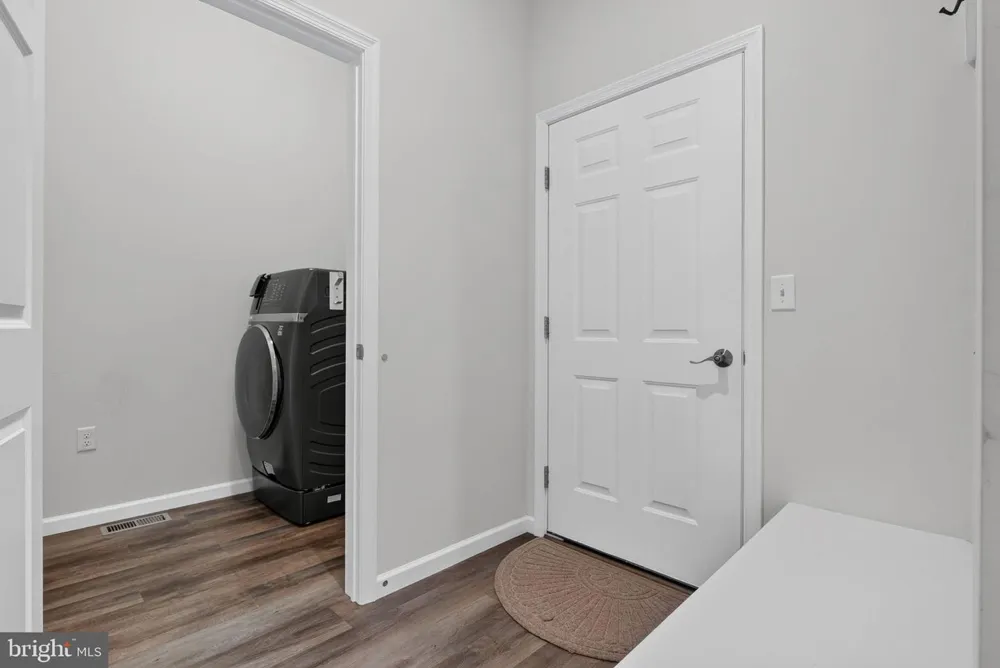 766 AURORA DRIVE Mechanicsburg, PA 17055