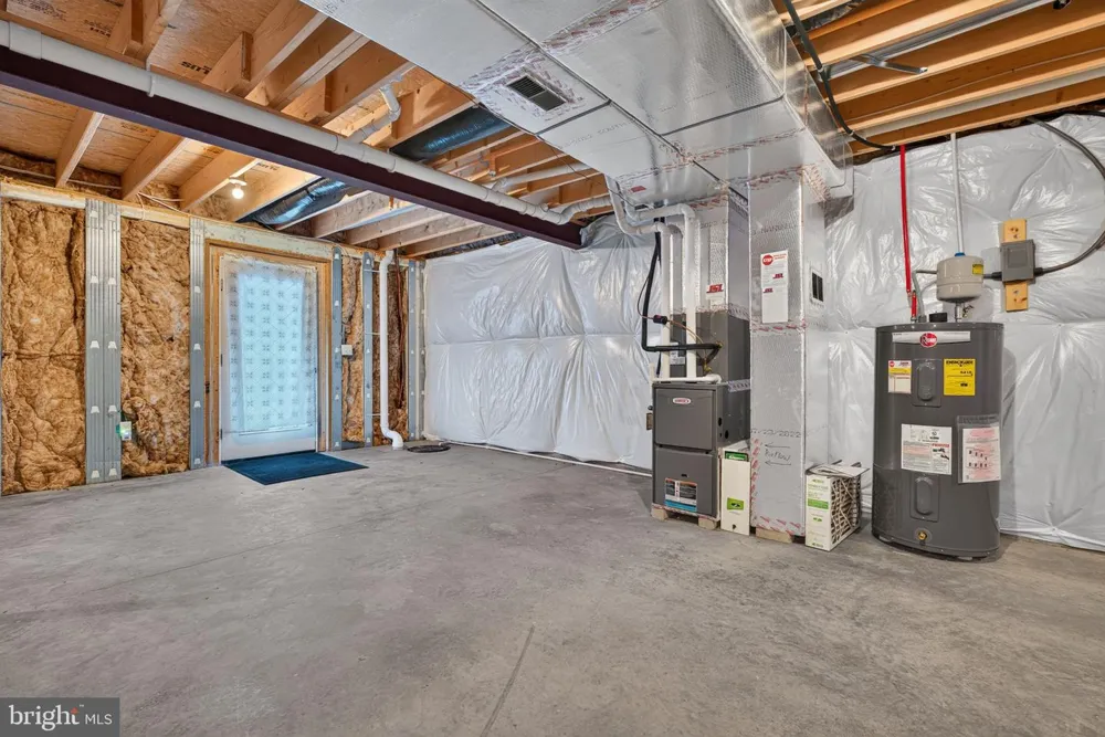 766 AURORA DRIVE Mechanicsburg, PA 17055