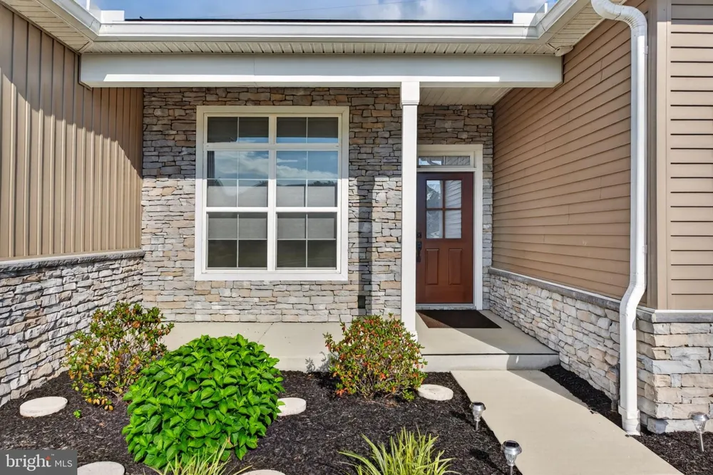 766 AURORA DRIVE Mechanicsburg, PA 17055