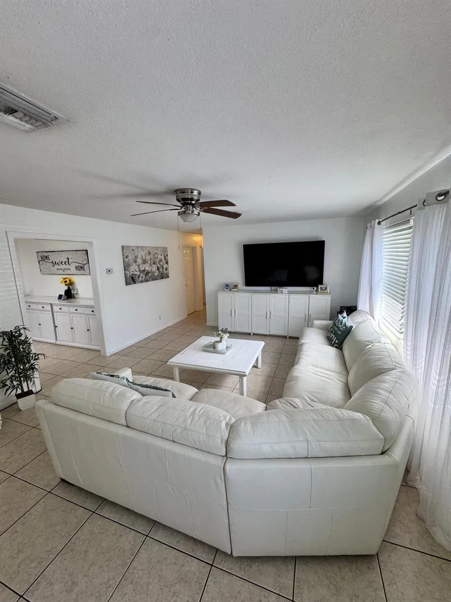 3842 Patio Court 