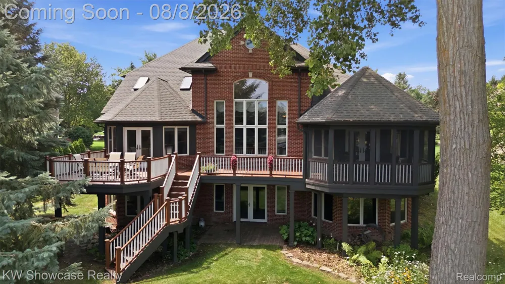 2916 Vero Drive Highland Charter Township, MI 48356