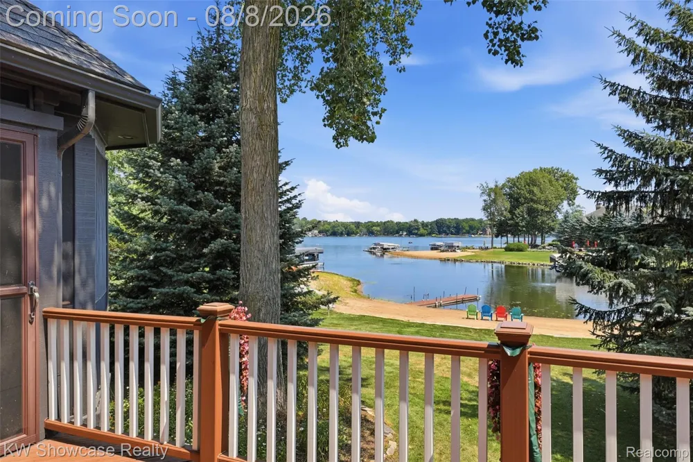2916 Vero Drive Highland Charter Township, MI 48356