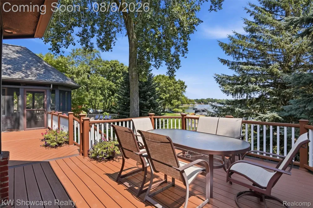 2916 Vero Drive Highland Charter Township, MI 48356