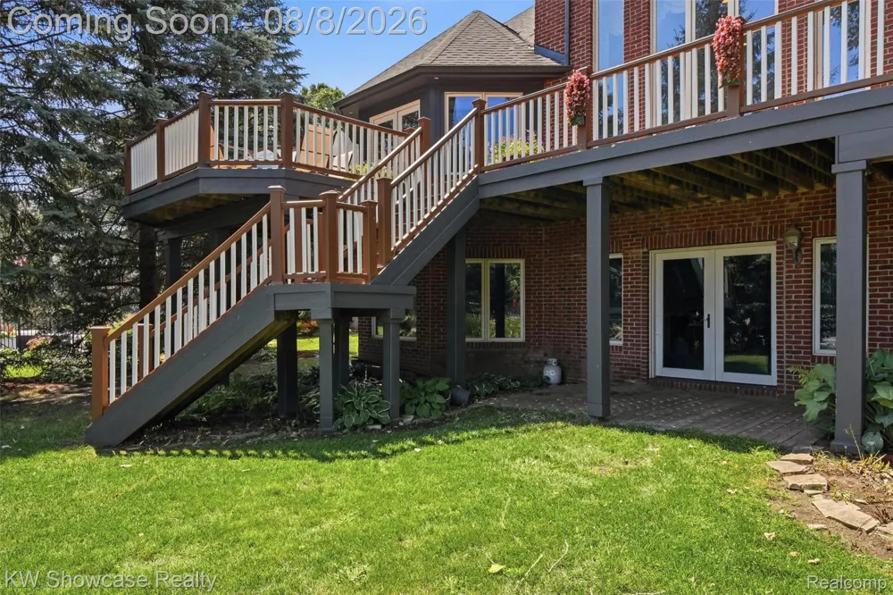 2916 Vero Drive Highland Charter Township, MI 48356