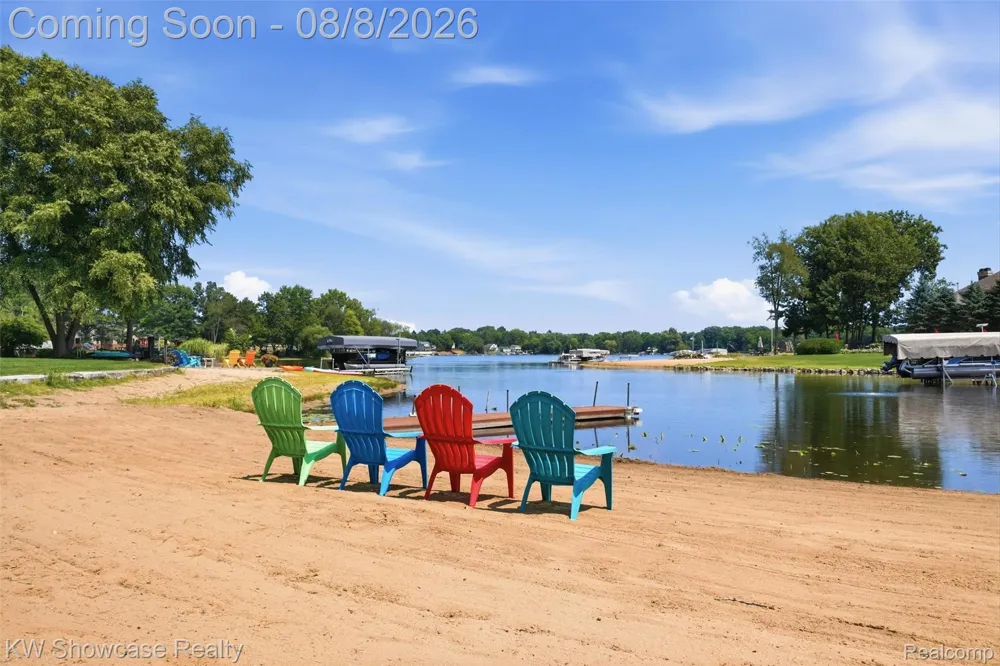 2916 Vero Drive Highland Charter Township, MI 48356