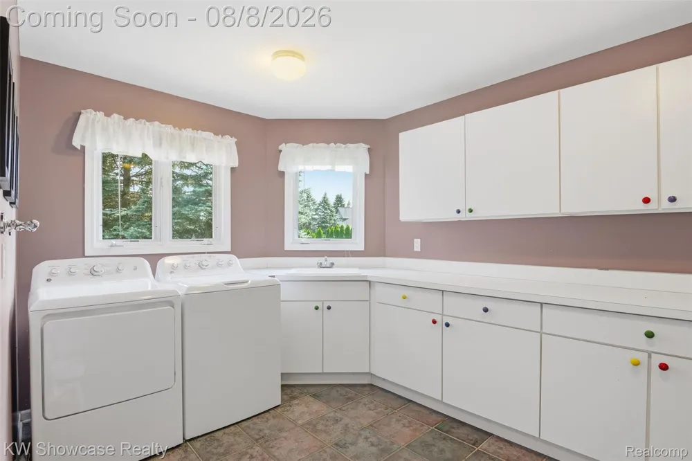 2916 Vero Drive Highland Charter Township, MI 48356
