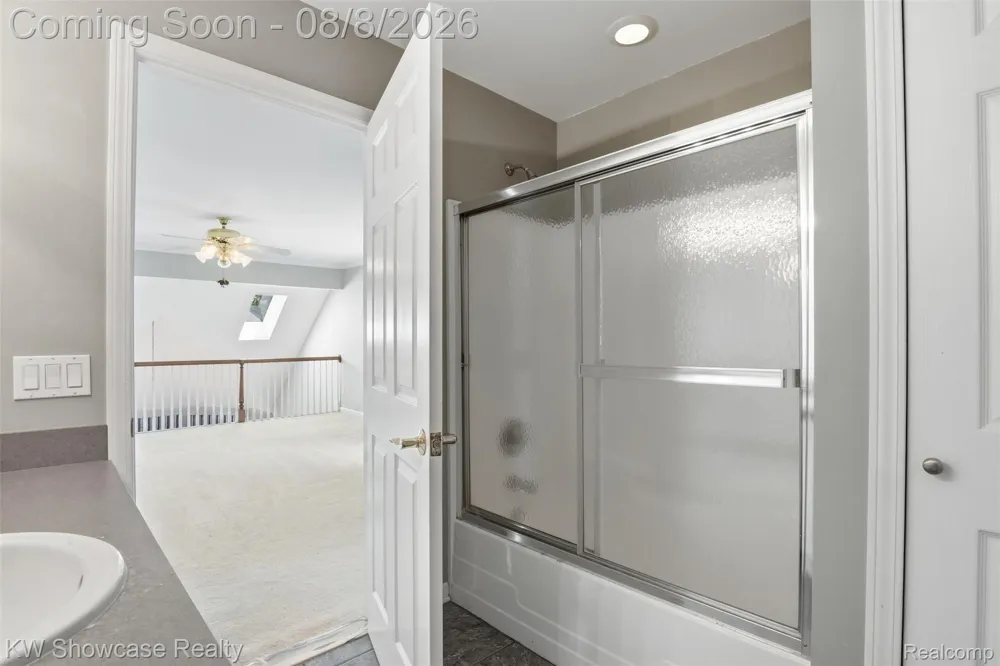 2916 Vero Drive Highland Charter Township, MI 48356