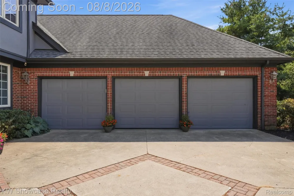 2916 Vero Drive Highland Charter Township, MI 48356