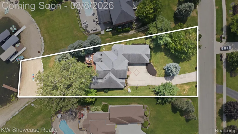 2916 Vero Drive Highland Charter Township, MI 48356