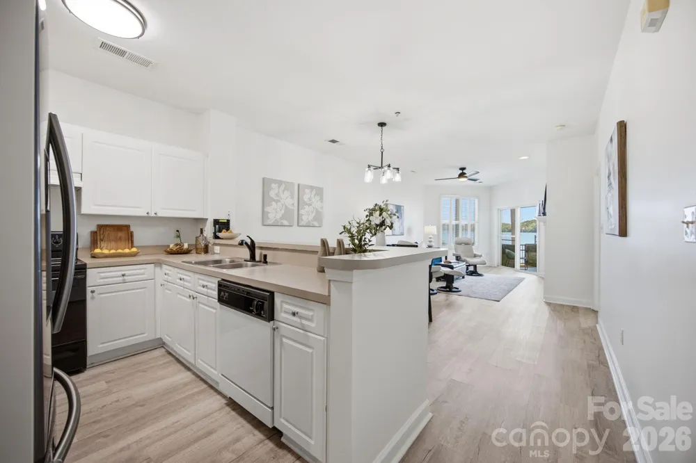 915 Northeast Drive #4 Davidson, NC 28036