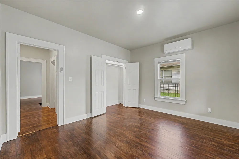 2015 E 2nd Street #Unit B Tulsa, OK 74104